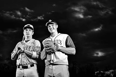 One with bat, one with glove Twin Senior Pictures, Baseball Senior Pictures, Sports Portraits, Brother Photos, Senior Photos Boys, Baseball Photography, Senior Boy Poses, Sport Portraits, Male Senior Pictures