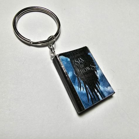 Six Of Crows Mini Book Cover, Six Of Crows Bookmark, Six Of Crows Hardcover, Mini Book Keychain, Bookish Jewelry, The Grishaverse, Crow Keychain, Book Keychain, Crow Books