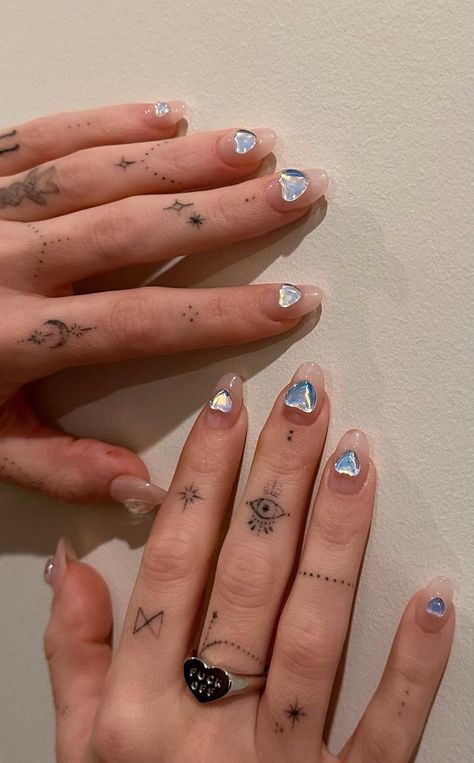 Megan Fox's Shortest Manicure Ever Is Also Her Most Charming — Literally Megan Fox Nails, Megan Fox Tattoo, Red French Manicure, Fox Nails, Natural Looking Nails, Nail Coat, Some Things Never Change, Megan Fox, Nail Accessories