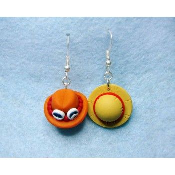 Ace Earrings, Luffy Ace, Crea Fimo, Anime Earrings, Clay Keychain, Anime Jewelry, Clay Diy Projects, Tanah Liat, Anime Crafts