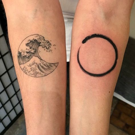 Enso Wave Tattoo, Oroboros Tattoo Minimalist, Karma Circle Tattoo, Enso Tattoo Woman, Zen Tattoo For Women, Ouroboros Tattoo Minimalist, Wabi Sabi Tattoo Ideas, Zen Circle Tattoo, Impermanence Tattoo