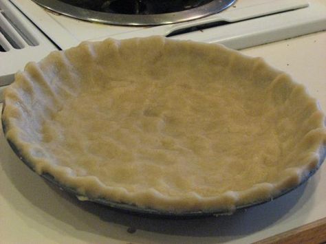 Pat In Pan Pie Crust Recipe been making this one for years it's Amish. It's so easy kids can make it on their own Pie Pastry, Pie Crust Recipe, Easter Pudding, Apple Trifle, Quick Videos, Simple Cookies, Lemon Chocolate, Gourmet Desserts, Pie Crust Recipes