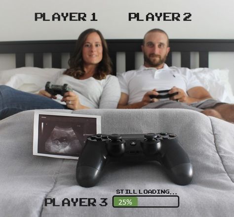 #pregnancyannouncement #maternityphotoshoot #maternity #pregnancy #pregnant #announcement #pregnantpictures #pregnantpicture #pregnancy #ultrasound #ultrasoundannouncement #firstbaby #firstpregnancy #firstchild #gamer #videogames #preggo #bump #babybump #player3stillloading #expecting #firsttimeparents #wereexpecting #baby #tinyhuman #expecting #creativepregnancyannouncement #stillloading #ultrasound #tinyhooman #momtobe #dadtobe Gamer Maternity Photos, Announce To Family Your Pregnant, Pregnancy Anouncment Ideas, Pregnant Announcement Instagram, Player 3 Baby Announcement, Pregnancy Announcement Funny, Gamer Baby Announcement, Pregnant Announcement, Gamer Pregnancy Announcement