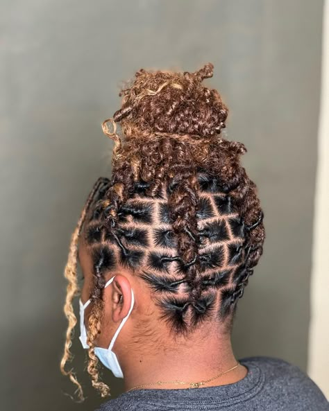 MK🌹 on Instagram: “Retwist & Style ❤️ Now when y’all see me with my locs dyed this color just mind your business 😮‍💨 . . #ERITS #trusttheprocess #locs…” Locs Dyed, Retwist Styles, Dreads Short Hair, Short Dreadlocks, Loc Retwist, Loc Maintenance, Dreadlocks Styles, Short Dreadlocks Styles, Mind Your Business