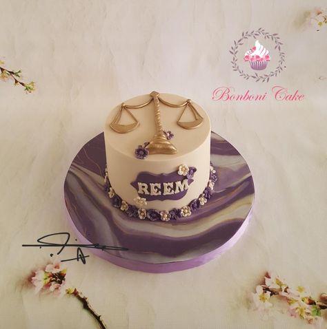 Libra by Bonboni Cake Libra Cake, Lawyer Cake, 18th Party Ideas, Buttercream Cake Designs, Libra Birthday, Birthday Bulletin, Happy 25th Birthday, School Cake, 21st Birthday Cakes