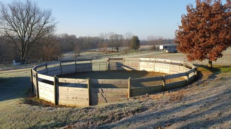 Wooden Round Pen For Horses, Round Pen Ideas, Horse Feed Room, Round Pens For Horses, Paddock Trail, Livestock Barn, Horse Farm Ideas, Horse Barn Ideas Stables, Barn Stalls