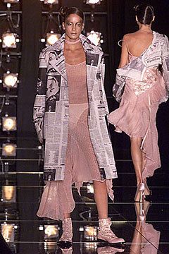 Christian Dior Fall 2000 Ready-to-Wear Fashion Show - Carolina Bittencourt, John Galliano 2000 Dress, 2000s Fashion Icons, Dior Ready To Wear, Dior Runway, Designer Runway, Catwalk Fashion, Fashion Couture, Old Hollywood Glamour, John Galliano