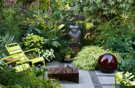 Small Space Garden Design Tips | Less is More | joe gardener® Simple Landscape Design, Small Space Garden, Portland Garden, Low Maintenance Garden Design, Peace Garden, Small Front Gardens, Space Garden, Narrow Garden, Front Gardens