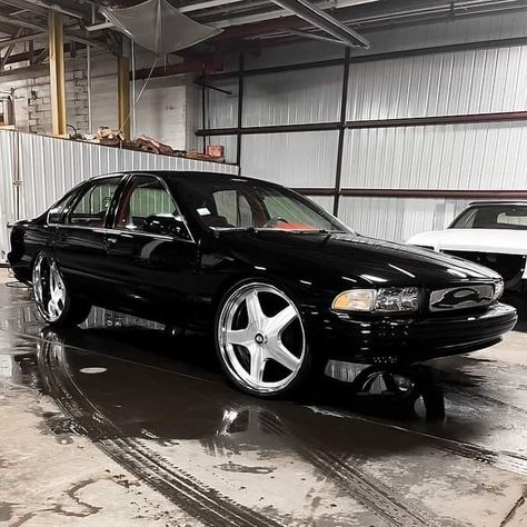 96 Impala Ss, Bambi Eyes, Custom Vehicles, Chevy Impala Ss, Future Vehicles, Jesus Artwork, Pimped Out Cars, Dream Cars Jeep, Drifting Cars