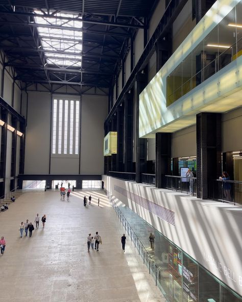 📍Tate Modern, London #tate #tatemodern #tatemodernmuseum #tatemodernlondon #london #ldn #londonlife #london🇬🇧 #londoncity #tourist Tate Modern Museum, Tate Modern London, London Trip, Tate Modern, London Life, July 4, London Travel, Student Life, London City