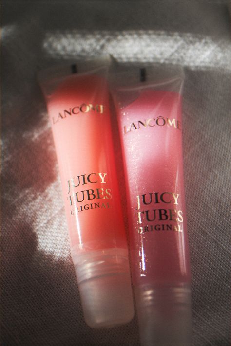 Luscious Lips: Lancôme Juicy Tubes - A Splash of Color and Shine! 💄💋 #LancomeJuicyTubes #BeautyEssentials Juicy Tubes Lip Gloss, Lancôme Juicy Tubes, Lancome Juicy Tubes Aesthetic, Tube Lip Balm, Juicy Tubes Lancome, Lancome Lip Gloss, Gloss And Lip Liner, Lancome Juicy Tubes, Self Makeup