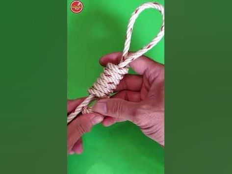 How To Tie A Hangmans Knot, Tie A Knot Ropes, How To Tie Rope Knots, Hanging Knots Ties, Rope Knots For Hanging Pots, Tying Knots Ropes, Nautical Knots How To Tie, Rope Knots How To Tie, How To Tie A Rope