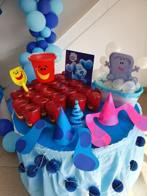 Blues Clues Birthday Party Food Ideas, Shovel And Pail Blues Clues, Blue Clues 1st Birthday Party Ideas, Blues Clues Snack Ideas, Blues Clues Table Centerpiece, Blues Clues Birthday Decorations, Blues Clues Two Birthday, Blue's Clues Party Ideas, Blues Clues Nursery