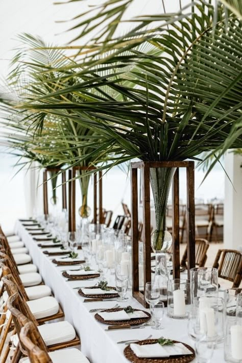 Beach Club Wedding Decor, Tropical Welcome Party, Caribbean Wedding Decor, Classy Coastal Decor, Carribean Destination Wedding, Tropical Wedding Table Decor, Classy Beach Wedding, Caribbean Wedding Theme, Tropic Wedding