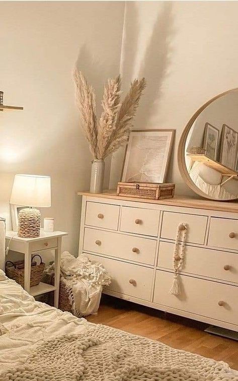 Dresser Aesthetic, White Dresser Bedroom, Cream And White Bedroom, Dresser Decor Bedroom, Brown Rooms, Bedroom Deco, Teen Room Decor, Boho Room, Dresser Decor