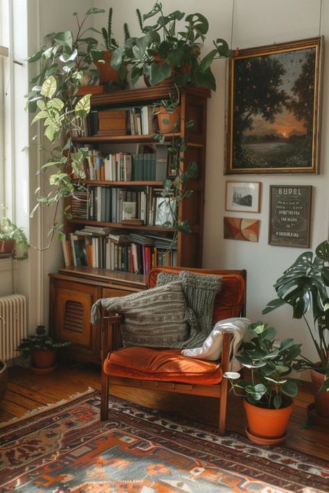 Living Room 1930s House, Small Cottage Homes Interior Living Room, Small Moody Living Room, Small Living Room Ideas Apartment, Boho Living Room Wall Decor, Living Room Hippie, Living Room Ideas Boho, Boho Living Room Wall, 1930s Living Room