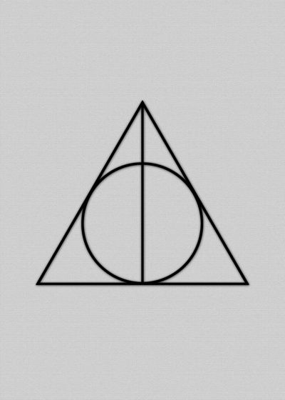 Simple Deathly Hallows Tattoo, Harry Potter Tattoo Stencil, Harry Potter Simple Tattoo, Harry Potter Tattoos Deathly Hallows, Deathly Hallows Drawing, Simple Harry Potter Tattoo, Harry Potter Deathly Hallows Tattoo, Harry Potter Triangle, Deathly Hallows Art