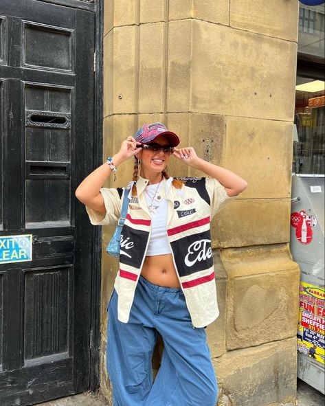 outfit , clothes , fashion , thrift , vintage , couture , glamour , high end , fit Fashion Thrift, Thrift Vintage, Aelfric Eden, Oversized Shirts, Streetwear Shirts, Streetwear Shorts, Oversized Streetwear, Retro Streetwear, Vintage Couture