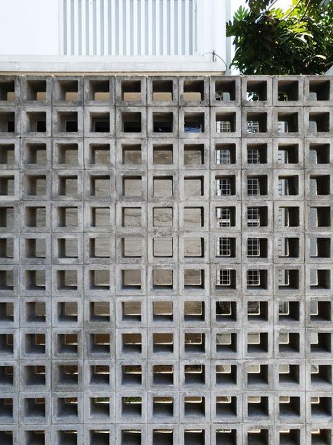 Gallery of WA House / Dasadani - 1 Social Housing Architecture, Loft Style Interior, Breeze Block Wall, Concrete Block Walls, Breeze Blocks, Compound Wall, Facade Architecture Design, Concrete Houses, Concrete Block