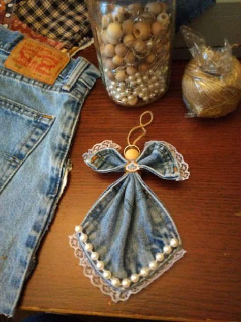 Pocket Angels, Artisanats Denim, Jeans Crafts, Christmas Angel Crafts, Christmas Ornaments Patterns, Jeans Pocket, Jean Fabric, Denim Crafts Diy, Bazaar Crafts