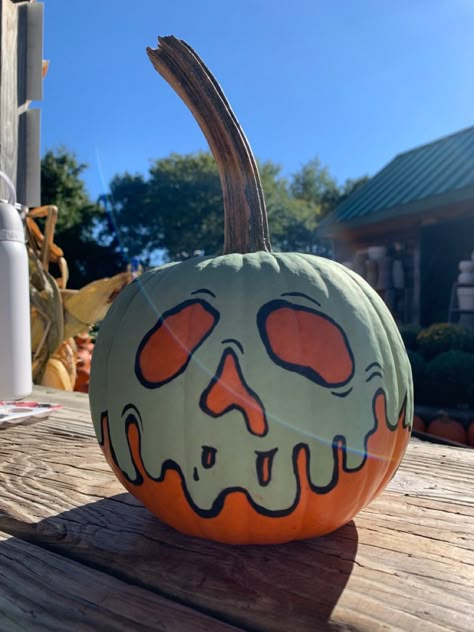 Skull On Pumpkin, Halloween Punkin Ideas, Stuff To Paint On Pumpkins, Pumpkin Carving Ideas With Paint, Sunflower Painted Pumpkin, What To Draw On A Pumpkin, Painted Pumpkins Spooky, Cute Spooky Pumpkin Painting Ideas, Pumpkin Painting Skeleton