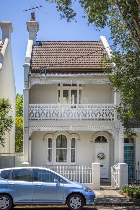 a typical terrace house in Sydney Australia royalty free stock images Australia House Exterior, Sydney House Exterior, Victorian Terrace Facade, Sydney Australia Houses, Sydney Terrace House, Sydney Terrace House Exterior, Sydney Terrace Renovation, Terrace House Sydney, Sydney Australia Apartments