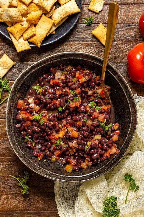 Whipping up a quick and flavorful salsa doesn't get easier than this easy black bean salsa recipe. In just 5 minutes, you can have a vibrant + zesty salsa ready to serve alongside your favorite chips or as a topping for tacos, salads, and more. It's bursting with fresh flavors and perfect for any occasion. Completely vegan and gluten free. | homemade black bean salsa | black bean salsa recipe healthy | best black bean salsa recipe | homemade salsa with black beans | black bean dip recipe Salsa Recipe Homemade, Healthy Salsa Recipe, Black Bean Dip Recipe, Black Bean Salsa Recipe, Bean Salsa Recipe, Gluten Free Recipes Side Dishes, Citrus Smoothie, Best Vegan Protein, Dried Black Beans