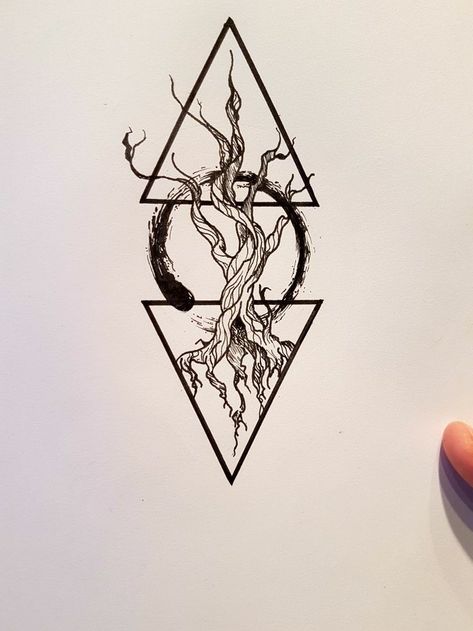 Alchemy Tattoo, Enso Circle, Tree Tattoo Designs, Geometric Tattoos, Norse Tattoo, Nordic Tattoo, Inspiration Tattoos, Tattoos Geometric, Geniale Tattoos