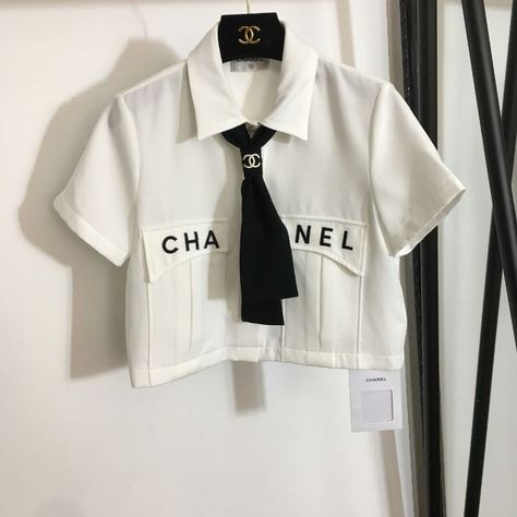 You can contact me on WhatsApp +8619970863830 . . . #instagood #love #photooftheday #streetstyle #lookoftheday #styleinspiration #cute #fashiongram #fashionist #fashiongoals Chanel Aesthetic, Mode Zara, Do You Like It, Mode Inspo, Looks Chic, Kpop Fashion Outfits, Fashion Design Clothes, Teenage Fashion Outfits, Stage Outfits