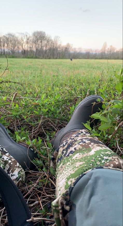 spring turkey hunting sitka gear Sitka Gear Womens, Hunting Turkey, Hunting Outfit, Country Pictures, Sitka Gear, Turkey Hunting, Manifestation Board, Hunting Season, Hunting Clothes