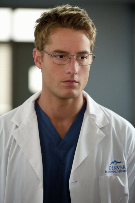 Emily Owens Md, Series Tracker, Justin Hartley, Male Doctor, Smallville, Event Photos, Drama Series, Man Crush, Perfect Man