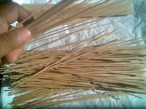 How to make incense sticks (instructable) Make Incense Sticks, Witch Jars, Make Incense, How To Make Incense, Homemade Incense, Witchy Diy, Making Incense, Incense Making, Diy Incense