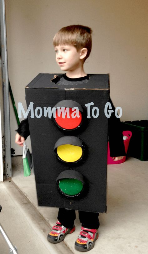 Traffic Light Halloween Costume - Momma To Go Travel Diy Baby Costumes For Boys, Traffic Light Costume, Diy Traffic Light, Light Costume, Diy Baby Costumes, Costumes For Boys, Meme Costume, Light Halloween, Easy Diy Costumes