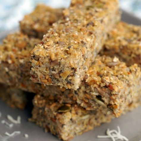 Energy Bars Homemade, Low Carb Protein Bars, Energy Bars Recipe, Chocolate Protein Bars, Vegetable Bread, Best Protein Bars, Protein Bar Recipes, Low Carb Protein, Protein Bites