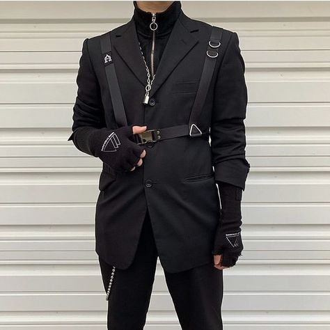 Black Aesthetic Fashion, Harness Outfit, Tactical Suit, Chain Clothes, Punk Style Outfits, Fashion Suits For Men, Tech Fashion, Black Suit, Swaggy Outfits