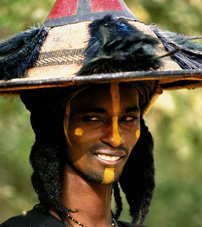 Fulani Tribe | the Fulani people of the Sahel Fulani People, Eyes Speak, Unusual Beauty, Expressive Faces, Steve Mccurry, Traditional Culture, Folk Style, Unique Faces, Printables Free