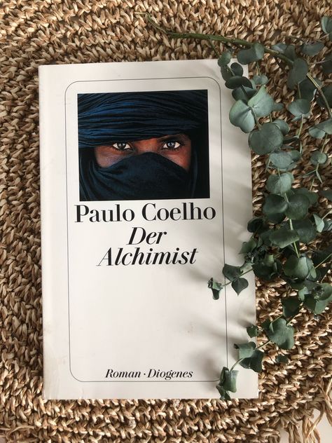 Heute dreht sich bei Book Haven alles um den Spiegel-Bestseller "Der Alchimist" von Paulo Coelho und ich verrate dir eine günstige und nachhaltige Variante sich neue Bücher zu kaufen :) Books, Paulo Coelho