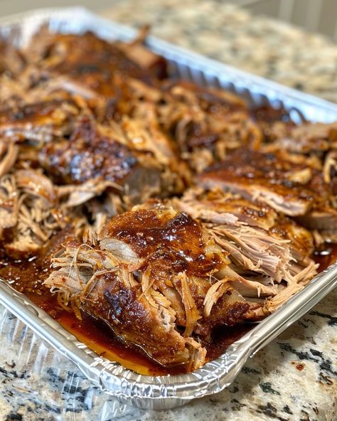 3-Ingredient Slow Cooker Kalua Pig Kalua Pig Crock Pot, Kalua Pork Crockpot, Kalua Pig Recipe, Slow Cooker Kalua Pork, Kalua Pulled Pork, Luau Recipes, Kahlua Pork, Crock Pot Pulled Pork Recipe, Luau Food