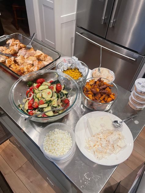 roasted chicken, roasted sweet potatoes, roasted corn, cucumber, tomato and onion salad with feta and goat cheese Cava At Home, Copycat Cava Bowls, Cava Bowl Recipe Chicken, Cava Chicken Bowl, Homemade Cava Bowls, At Home Cava Bowl, Healthy Foods, Healthy Cooking, Meal Ideas