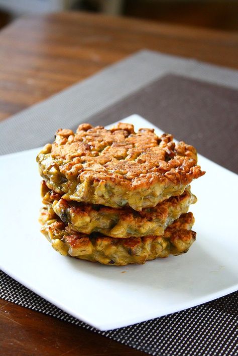 collecting memories: Mushroom Fritters Mushroom Fritters, Healthy Fritters, Vegetable Frittata Recipes, Wild Mushroom Recipes, Pumpkin Fritters, Veggie Fritters, Dried Dill, Potato Fritters, Peanut Butter Honey