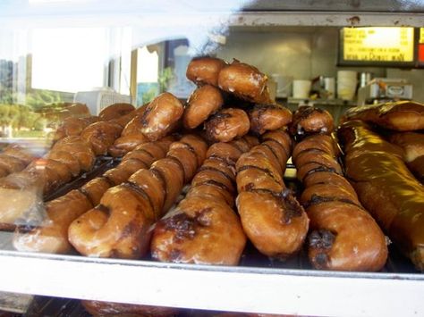 The Donut Man Glendora, CA : THE TIGER TAIL !!! HEAVEN !!! Tiger Tails, Tiger Tail, Donuts Recipe, Wind In My Hair, Doughnut Recipe, Donut Recipes, Route 66, Pretzel Bites, Yummy Treats