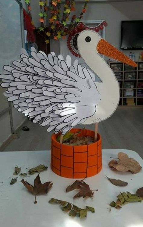 Handprint Paper Craft Ideas for Kids :) - Activities For Kids | Facebook Pelican Crafts For Kids, Videos Of Babies, Paper Craft Ideas For Kids, Pinterest Crafts, Paper Craft Ideas, Craft Ideas For Kids, Best Videos, Bird Crafts, Bird Theme