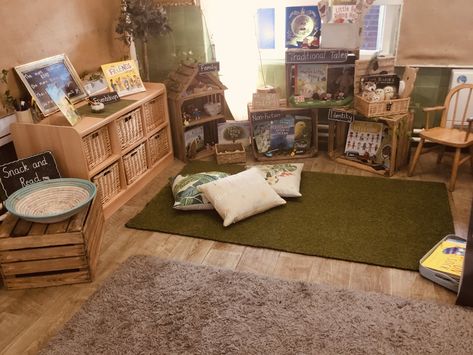 Jo Peters- Reggio Rocks on Twitter: "We love Miss Smiths reading areas developing in Reception Oak @BrightFuturesET @MossParkInf @EY_ECT @EYTagteam https://t.co/Yf4qHXVspo" / Twitter Reception Reading Area, Reading Areas, Miss Smith, Reading Area, Montessori Classroom, Activity Pack, Will Smith, Montessori, Reading