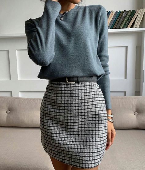 Skirt Inspiration, Millennials Fashion, A Skirt, Mode Inspo, Plaid Skirt, Work Outfits Women, 가을 패션, Edgy Outfits, Business Casual Outfits