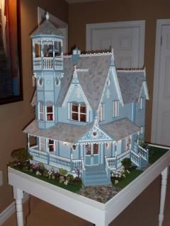 Pierce Dollhouse, Painted Daisy, Sculpted Doll, Doll House Plans, Dollhouse Projects, Dollhouse Ideas, Haunted Dolls, Daisy Painting, Victorian Dollhouse