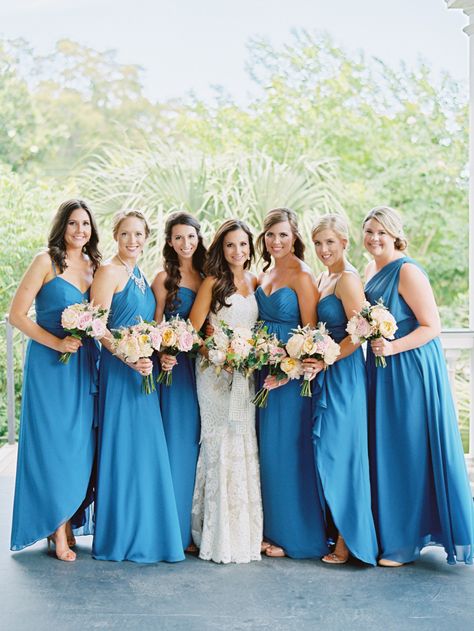 Fall Blue, Blue Bride, Wedding Bridesmaids Dresses Blue, Blue Wedding Bouquet, Wedding Themes Fall, Blue Themed Wedding, Trendy Wedding Dresses, Fall Wedding Bouquets, Cerulean Blue