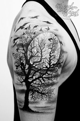 Tree, birds and full moon custom tattoo | Flickr - Photo Sharing! Cool Cross Tattoos, Jasmine Tattoo, Arm Wrap Tattoo, Abdomen Tattoo, Tree Tattoo Men, Oak Tree Tattoo, Wrap Tattoo, Tato Henna, Forest Tattoos