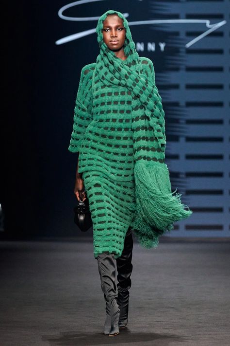 Knit Fashion Runway, Chic Fall Fashion, Fall 2023 Ready To Wear, Autumn Knitwear, 2023 Ready To Wear Collection, Winter Knitwear, 2023 Ready To Wear, Fashion Forecasting, Knitwear Fashion