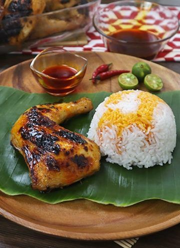 Chicken Inasal Recipe, Chicken Inasal, Kawaling Pinoy, Ayam Bakar, Vinegar Uses, Filipino Dishes, Pinoy Food, Barbecue Chicken, Filipino Recipes