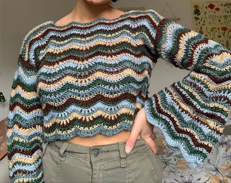 Crochet pattern, crochet inspiration wavy crochet, wavy sweater, green crochet, sweater, fall crochet Crochet Wavy Sweater, Green Crochet Sweater, Wavy Crochet, Fall Crochet, Green Crochet, Crochet Fall, Crochet Inspiration, Crochet Animal Patterns, Diy Crochet Projects